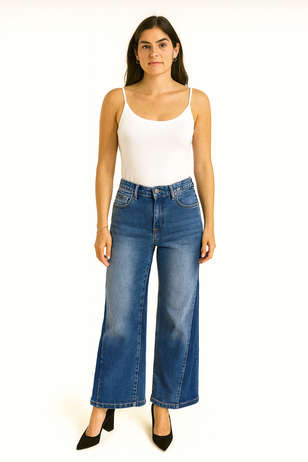 High-Waist Wide-Leg Jeans – Classic Blue Denim