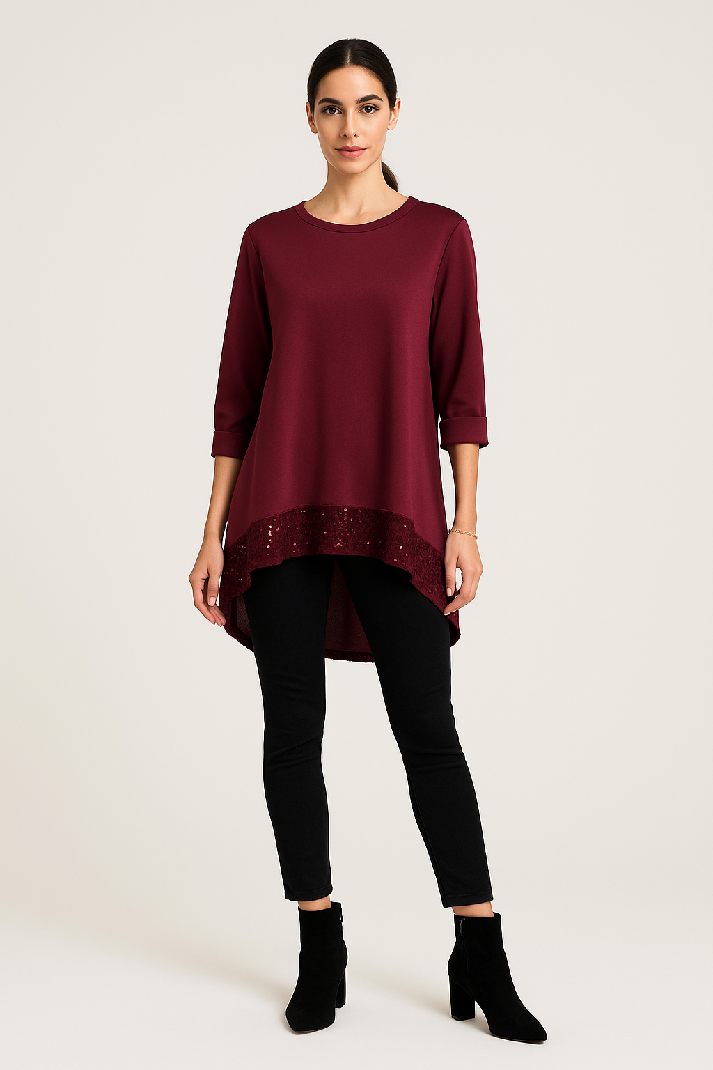 Round neck , relaxed fit Asymmetric high-low jumper