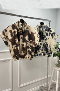 Short-sleeve, zip-up faux fur Printed jacket