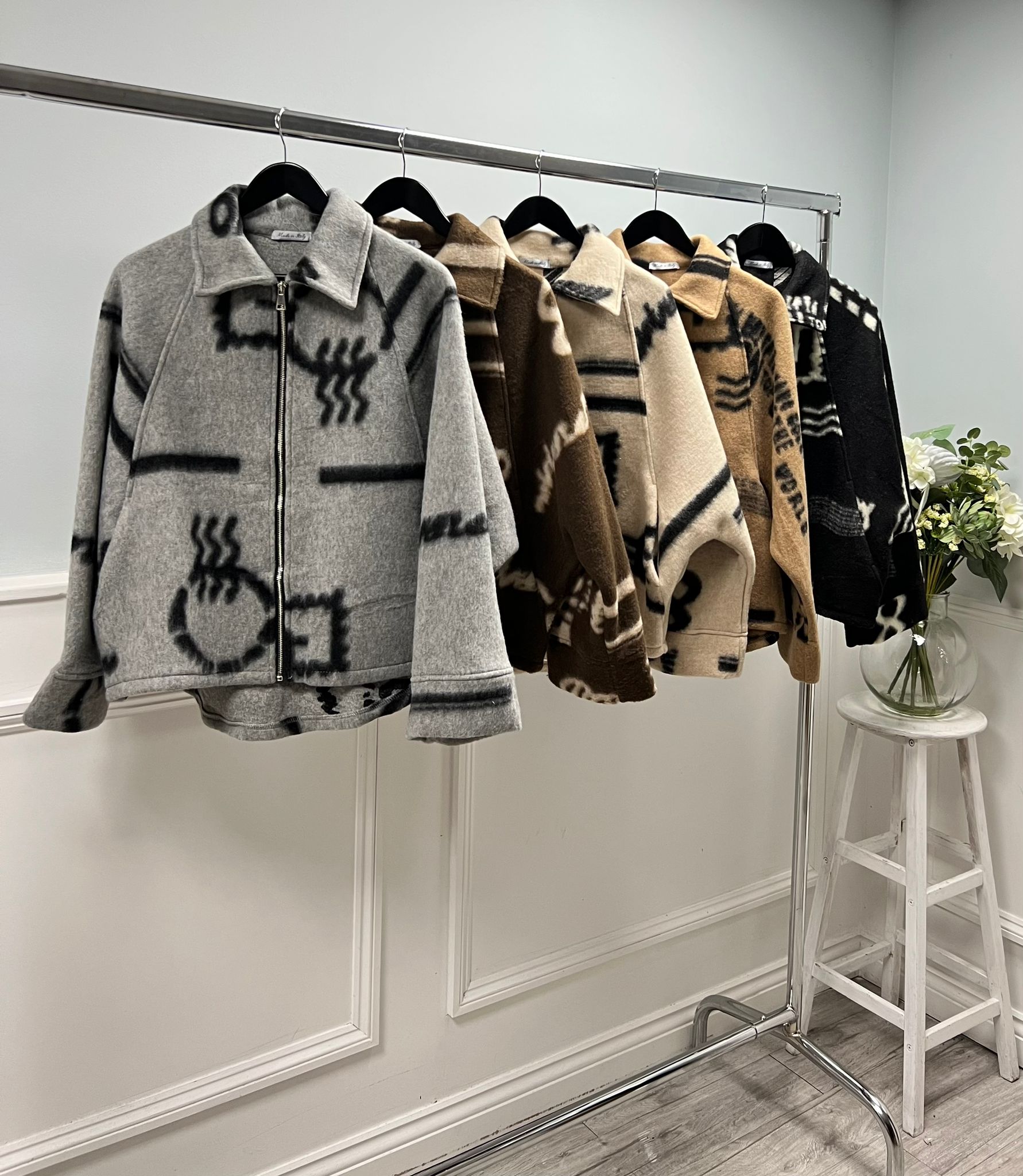 Cropped wool jacket with bold abstract patterns