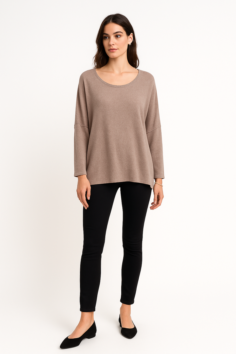 Round Neck, Viscose & Nylon Light Knitted Top