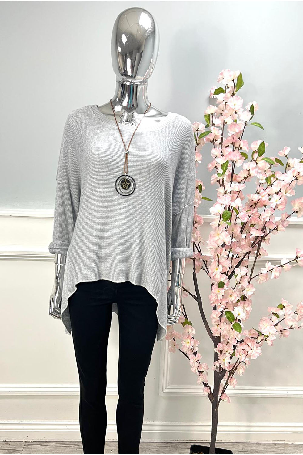 Round Neck, Necklace Detailed, High Low Light Knitted Viscose Top