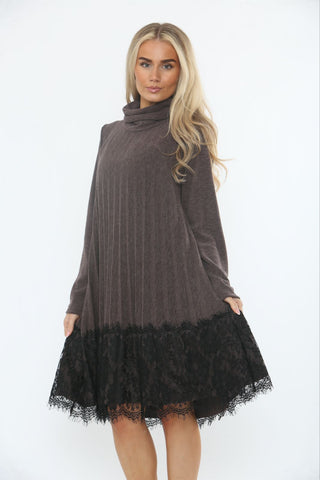 Roll Neck ,Pleated Lace Hem Detailed Dress