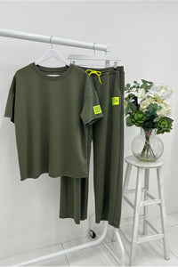 Round Neck, High Low, Elasticated Waist, Two Pocket Set