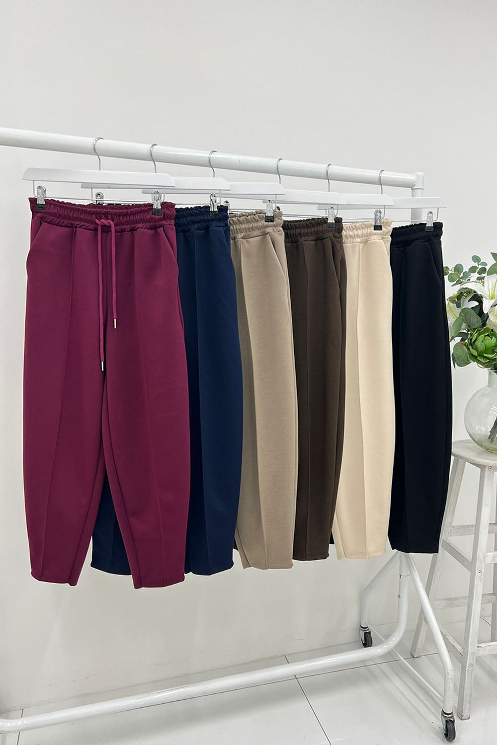Elastic waistband with adjustable drawstrings tapered fit  trouser