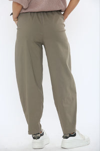 Elasticated Waist, Belt Detailed, Two Pocket Stretchy Trouser.