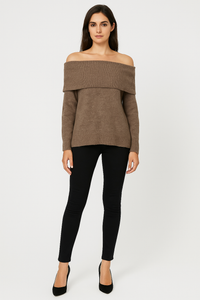 Off-shoulder knitted jumper