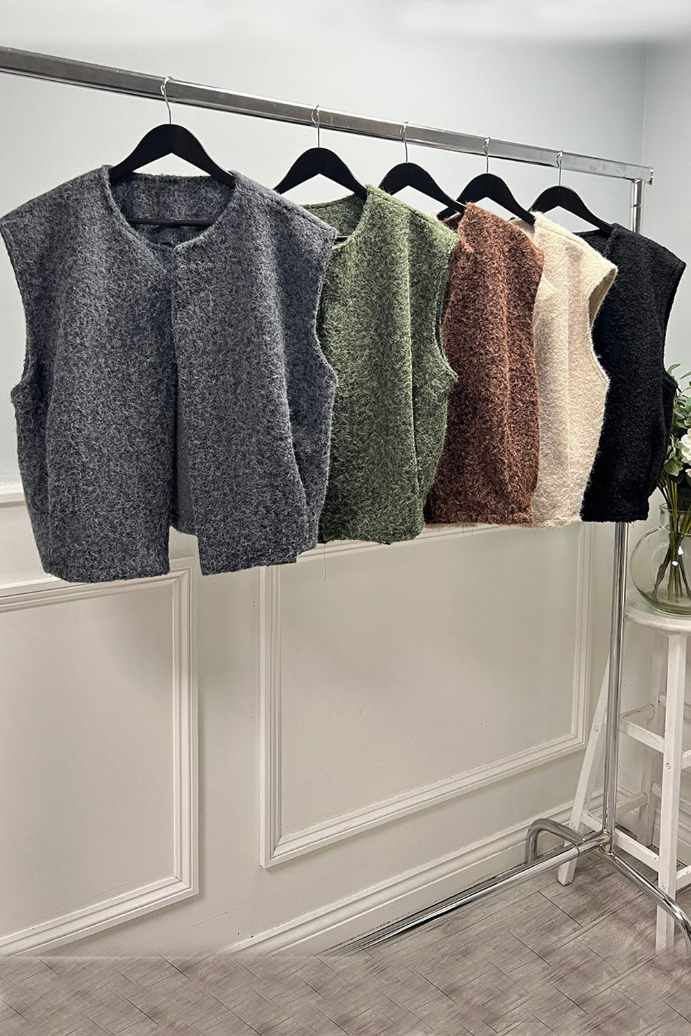 Knitted Front Open ,turtleneck ,Sleeveless Waistcoat