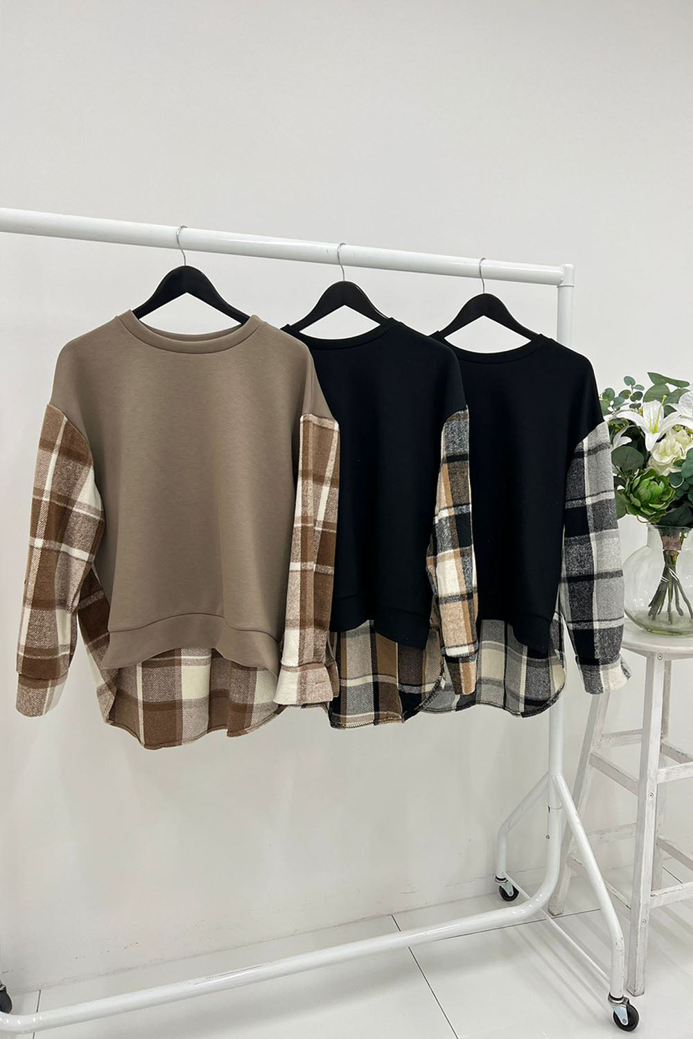 Round Neck High Low Top.