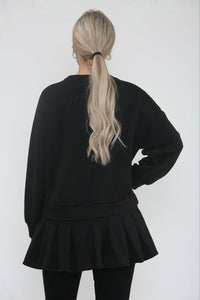 Round neck long sleeves oversized silhouette jumper