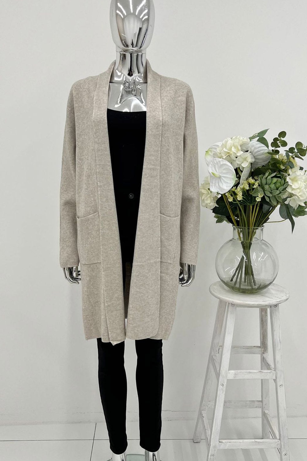 Collared, Viscose, Polymide & Modal Knitted, Two Pocket Cardigan