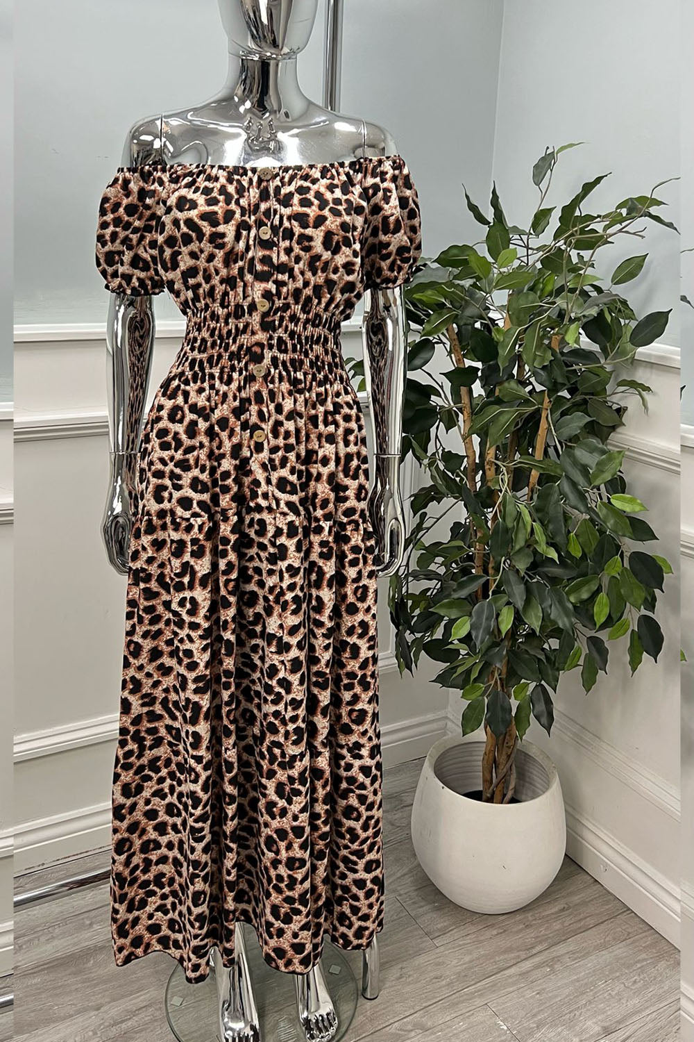 302Leopard print