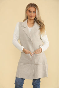 Sleeveless, open-front longline jacket with Notched lapel collar