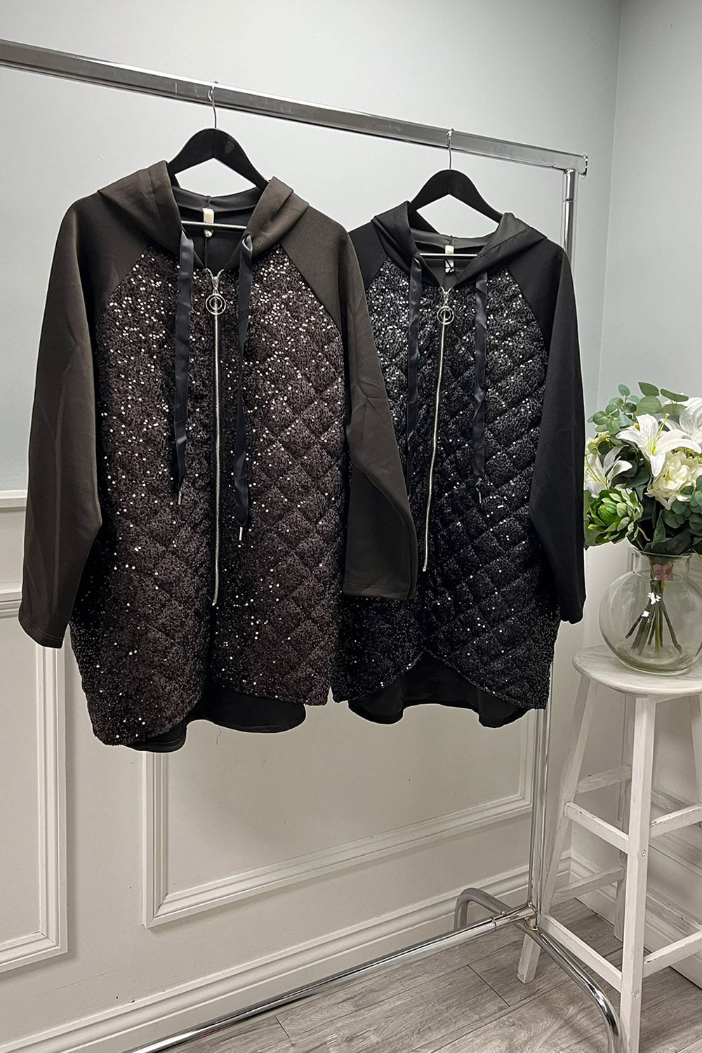 Sequined , long sleeves hooded zip-up jacket