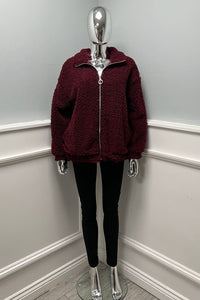 Relaxed, oversized , Front zip , Two side pockets&nbsp; Teddy Jacket