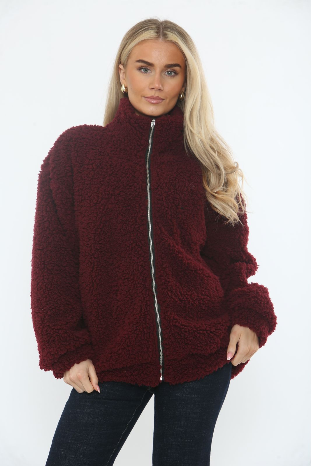 Relaxed, oversized , Front zip , Two side pockets Teddy Jacket