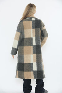 Collared, Button Detailed, Two Pocket Coat