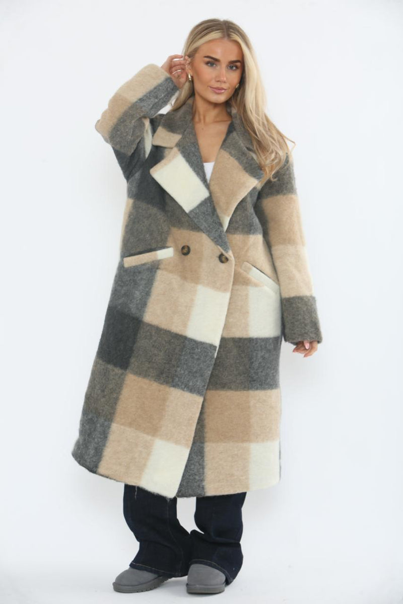 Collared, Button Detailed, Two Pocket Coat