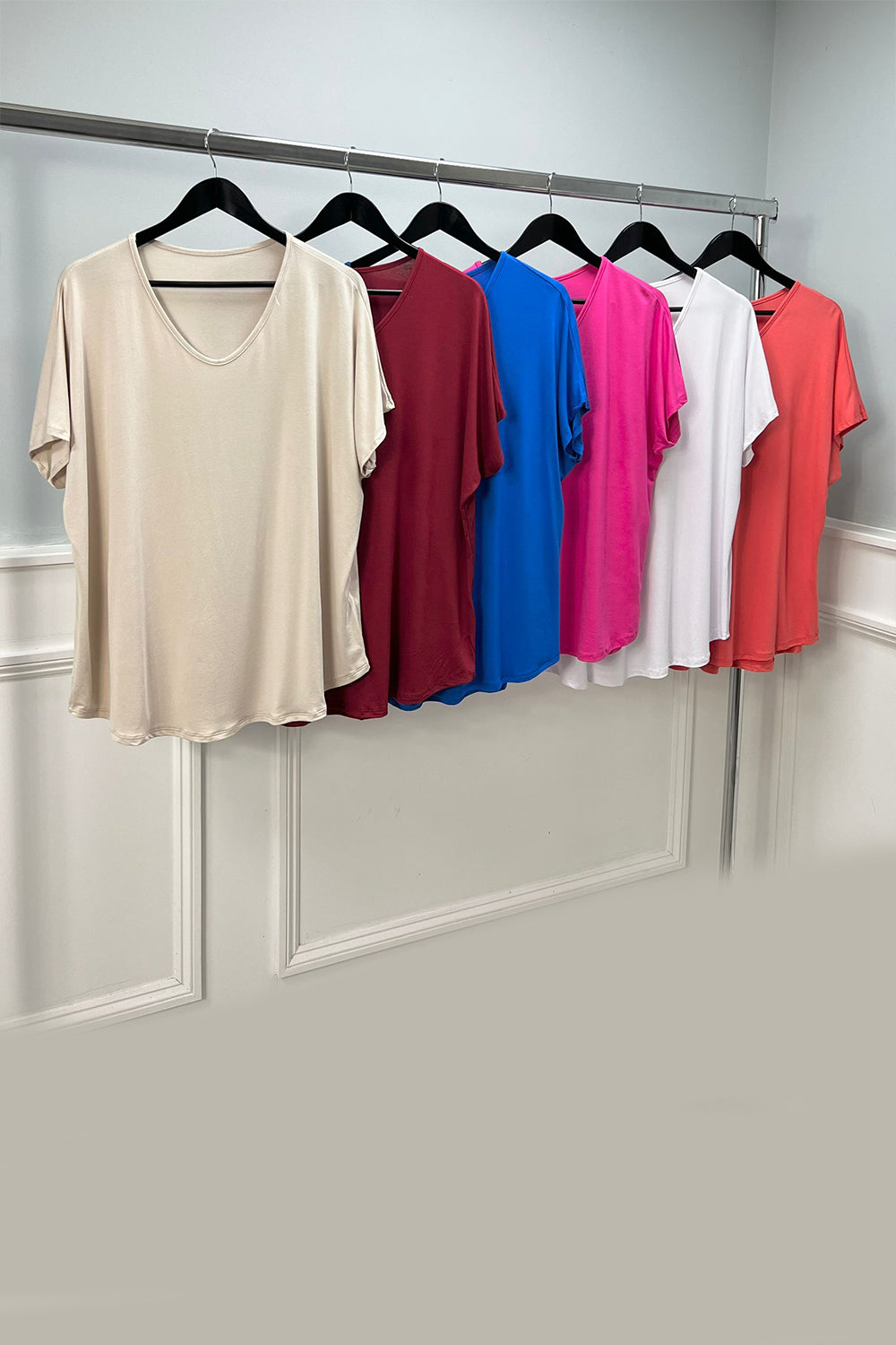 V-Neck, 100% Viscose, Oversized Top