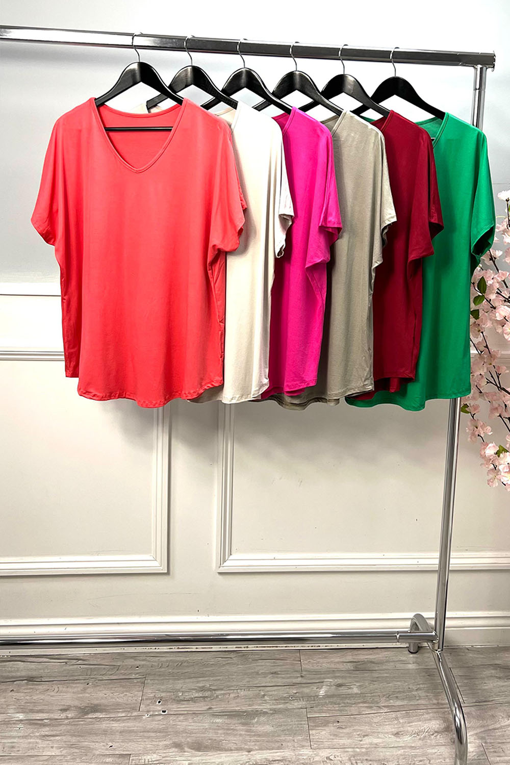 V-Neck, 100% Viscose, Oversized Top