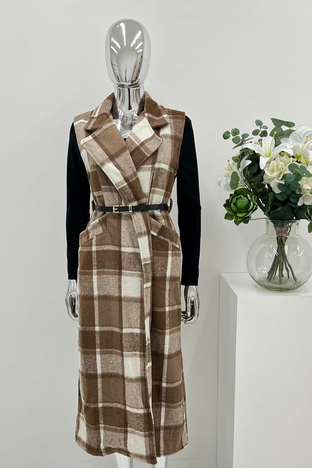 Sleeveless, longline plaid coat