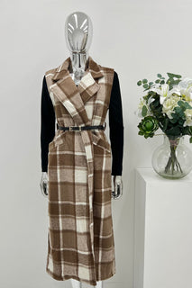 Sleeveless, longline plaid coat