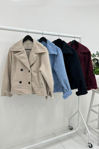Wide lapel collar, double-breasted button closure Jackets with Side slit pockets