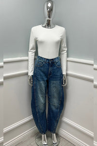 High-waist relaxed-fit balloon jeans