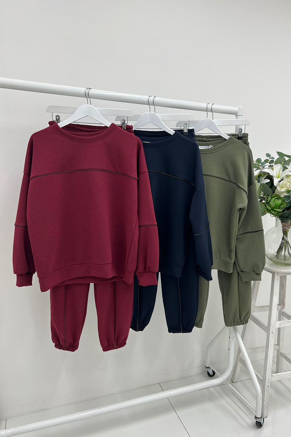 Round Neck, Elasticated Waist, Two Pocket Set