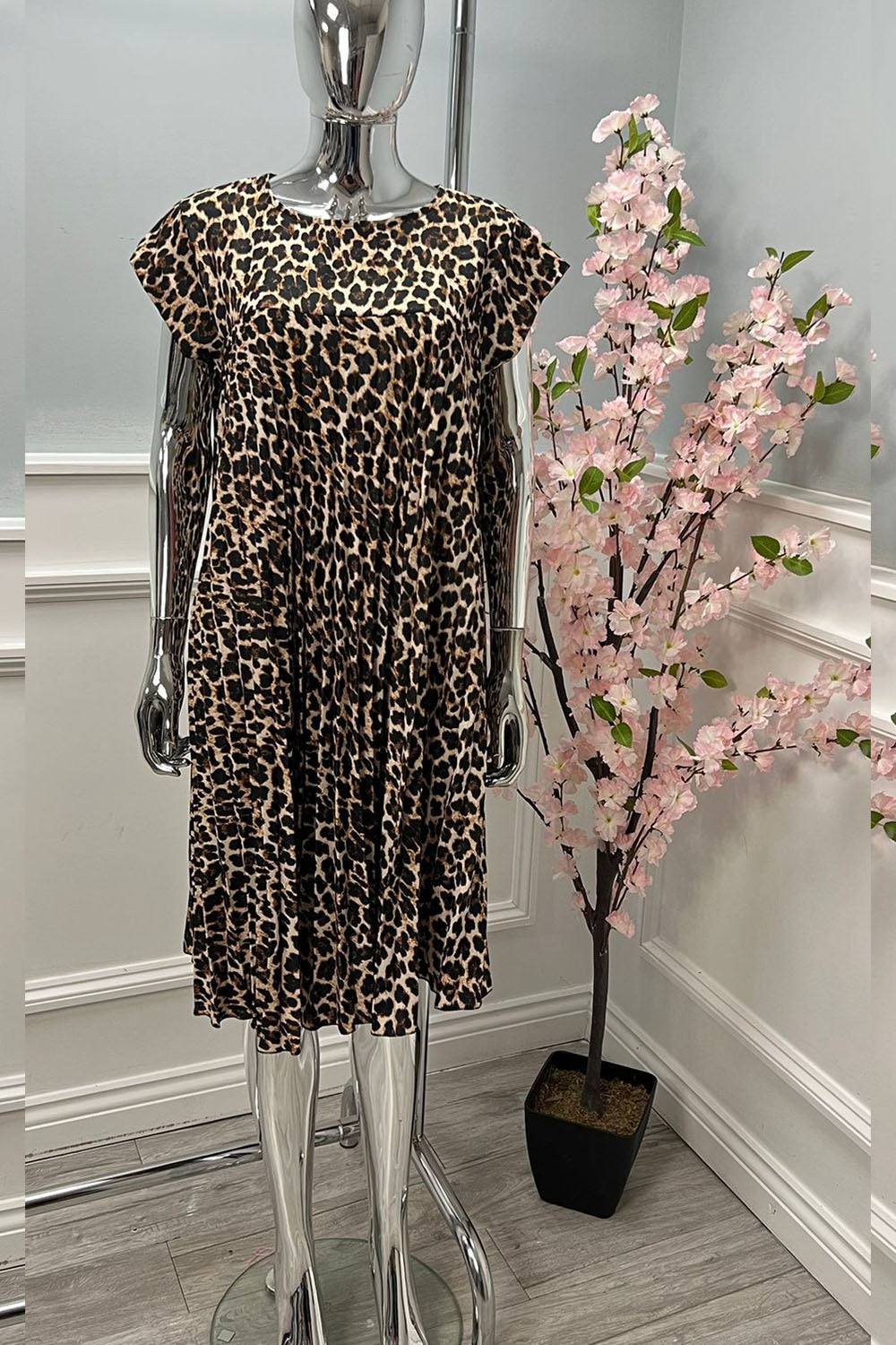 8247leopard