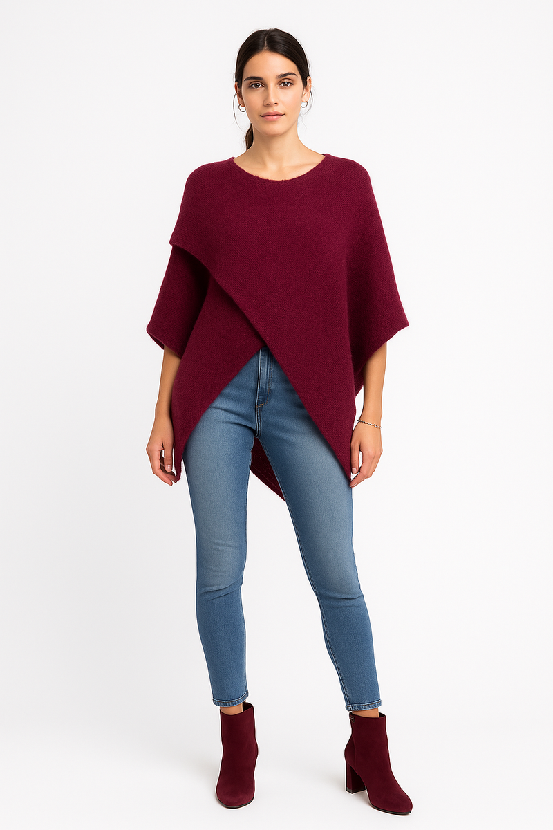 Relaxed fit , wide sleeves Jumper with cross-over front hem