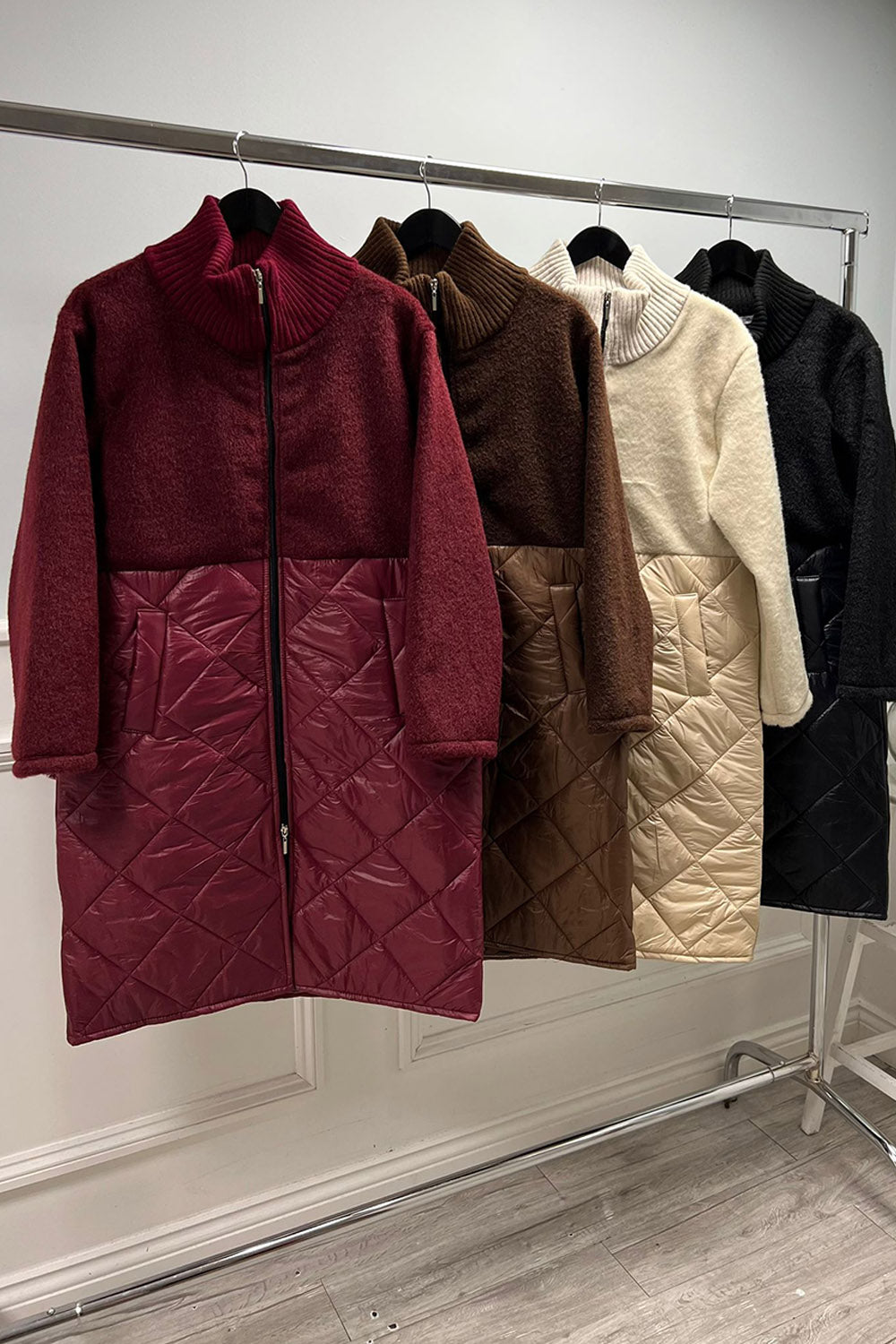 Two-tone quilted coat with zip-front
