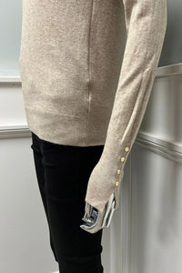 Long sleeves , turtle neck Jumper