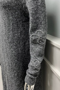 Ribbed Round Neck,Embroidery Flower Sleeve Detailed Knitted Dress