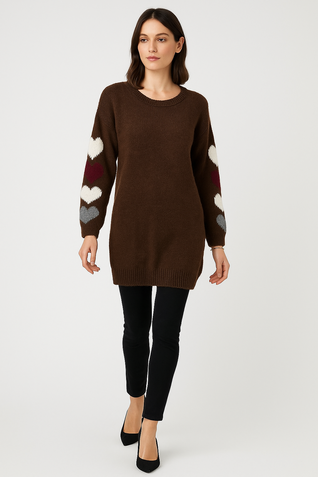 Relaxed fit knitted jumper with heart-patterned sleeves