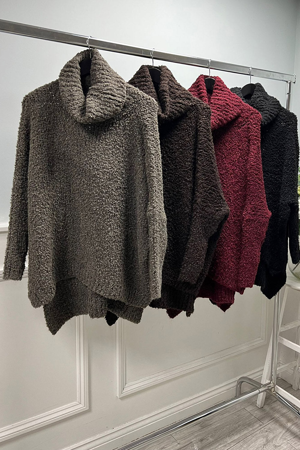 Oversized, Relaxed fit , Long Sleeves Jumper with high, rolled turtleneck collar