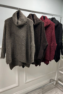 Oversized, Relaxed fit , Long Sleeves Jumper with high, rolled turtleneck collar