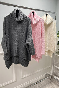 Oversized, Relaxed fit , Long Sleeves Jumper with high, rolled turtleneck collar