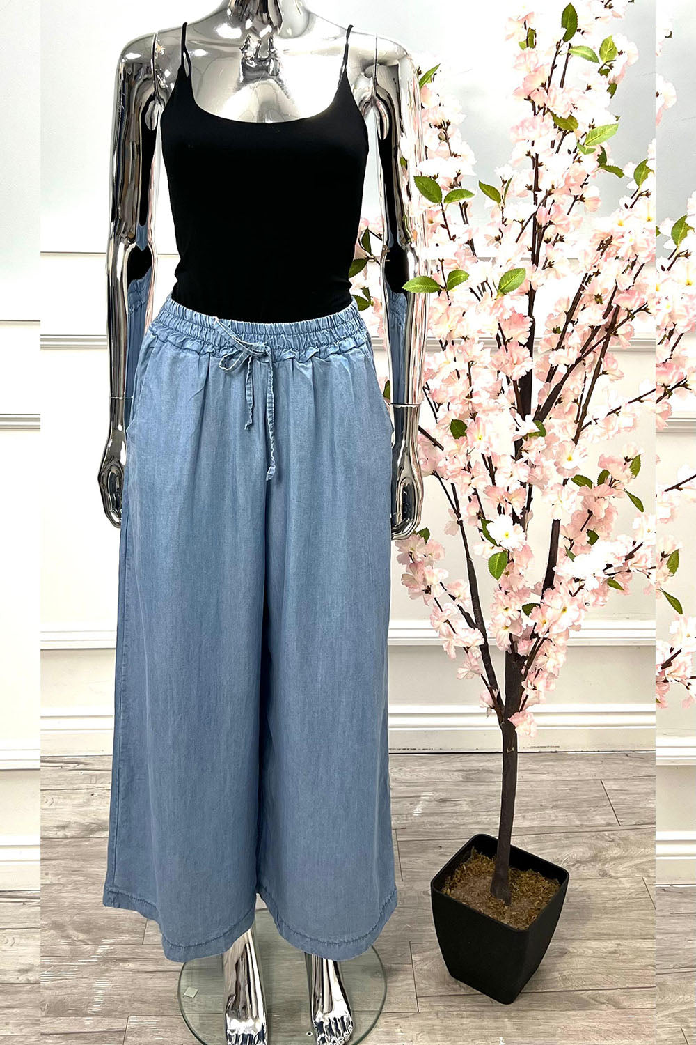 Elasticated Waist, Drawstring Detailed, 100% Tencel, Wide Leg Denim Trouser.