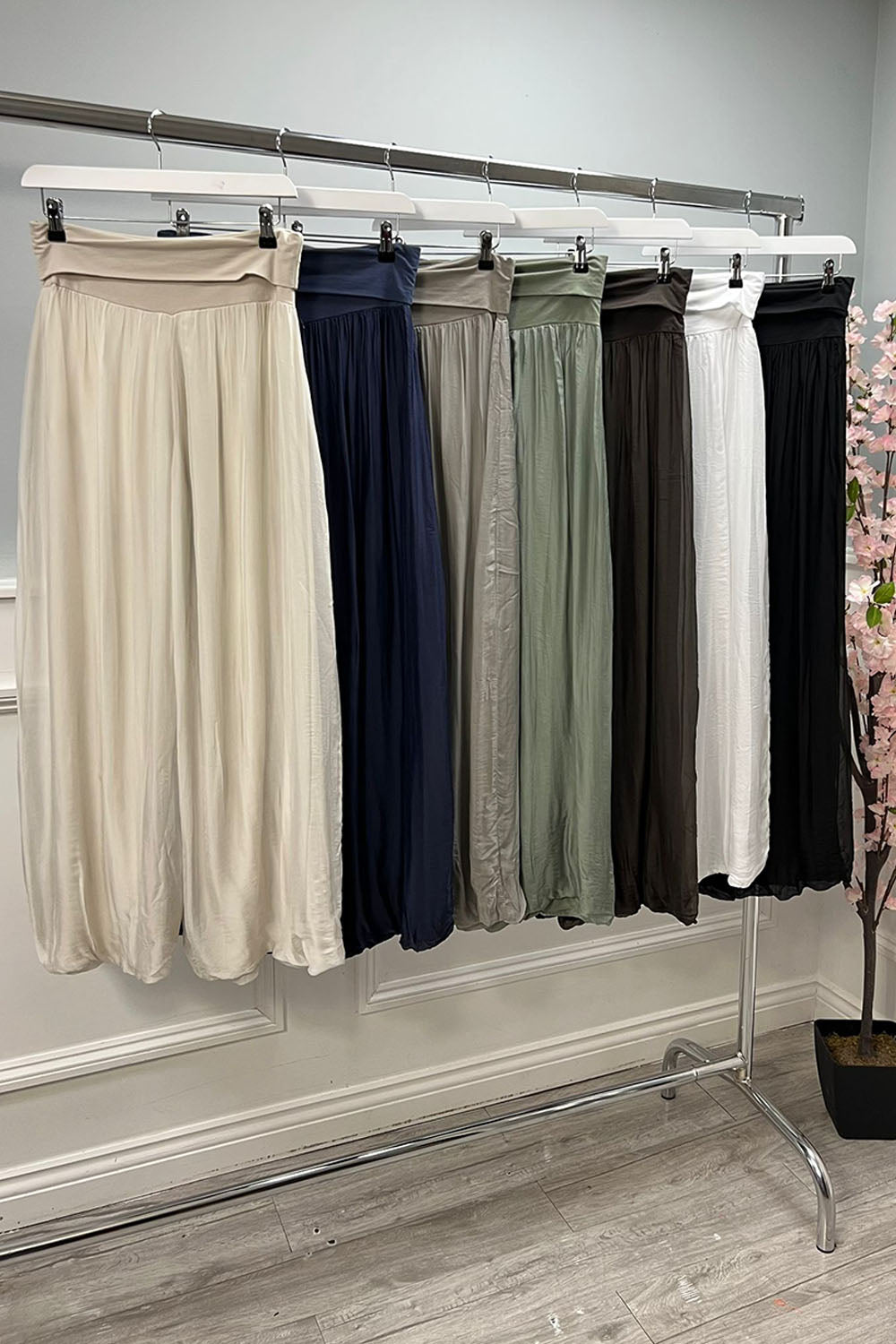 Elasticated Waist, Wide Leg Silk Trouser