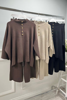 Relaxed fit, wide sleeves,  half-button placket co ords Set
