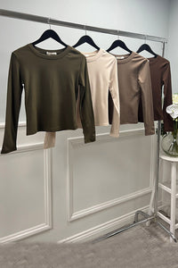 Crew Neck Long sleeves, fleece lined top with fitted silhouette