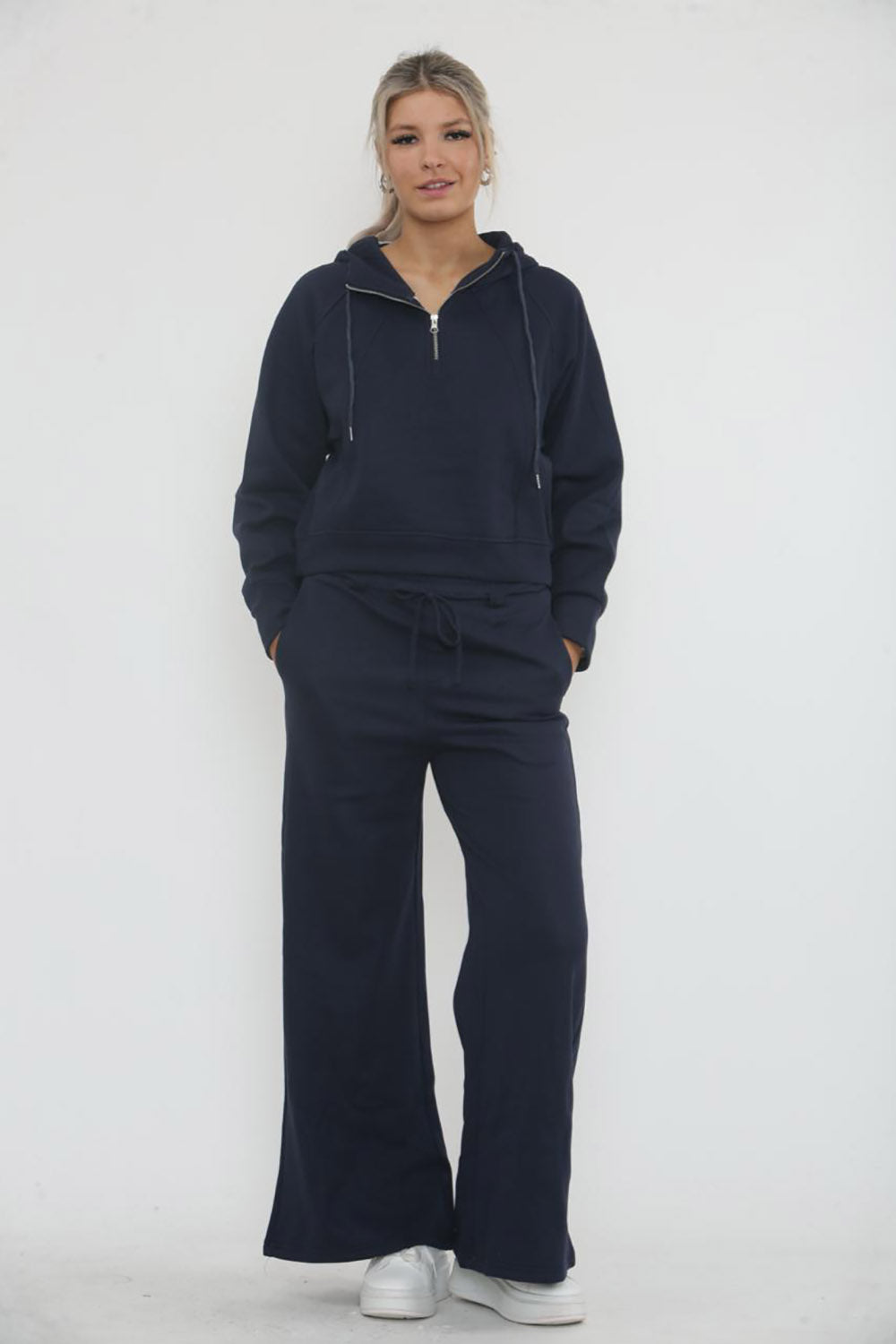 Fully fleece-lined two-piece lounge set