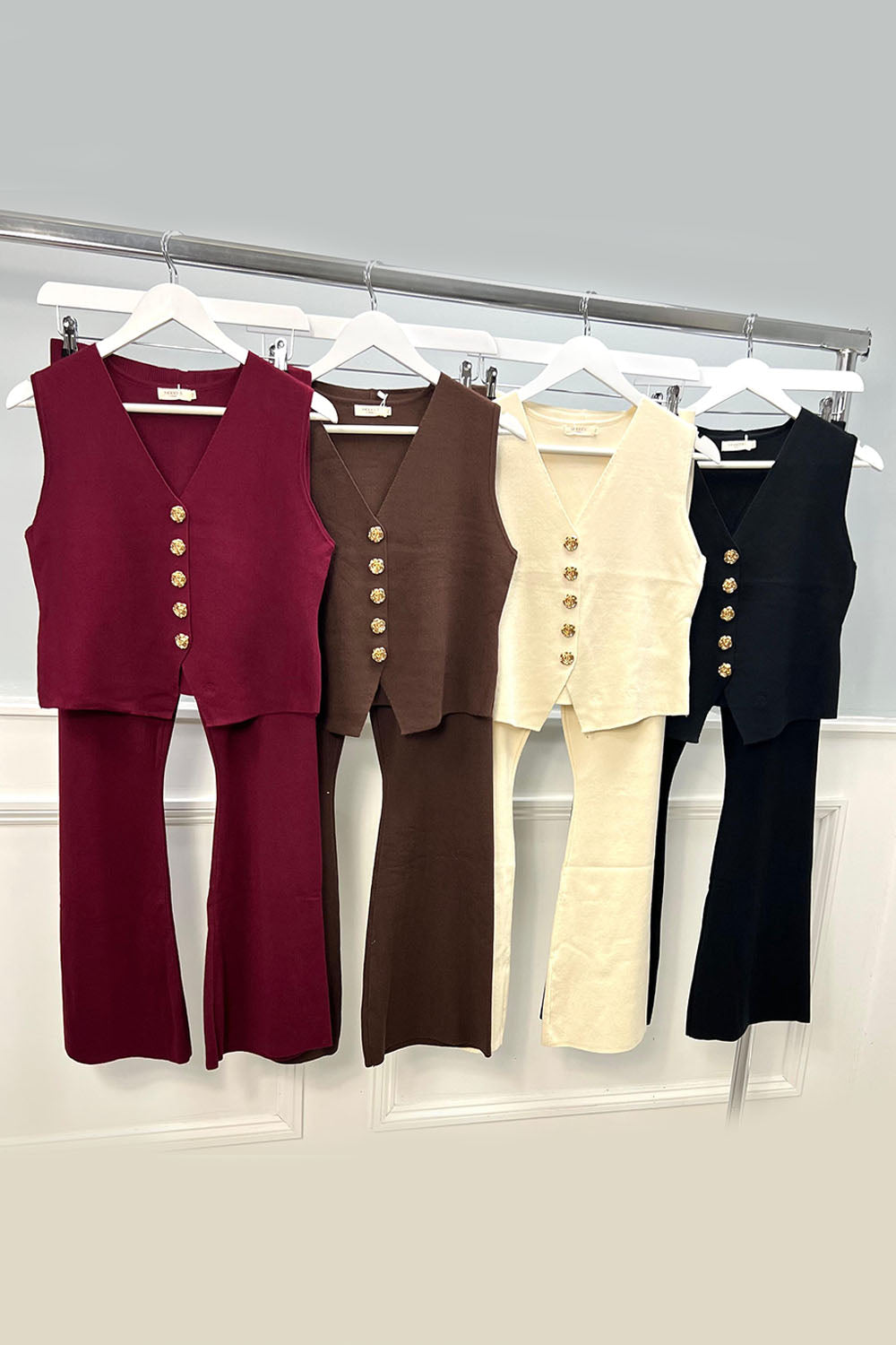 V Neck Ribbed, Gold Button Detailed, Waistcoat suit