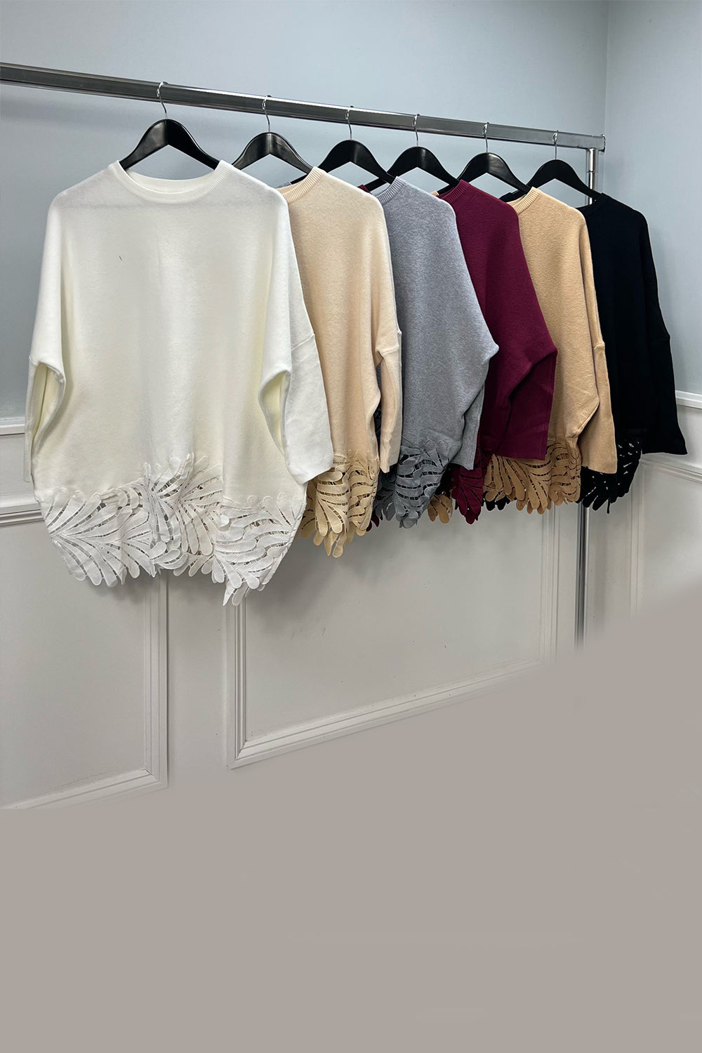 Round Neck, Crochet Hem Detailed, Viscose & Polymide knitted Jumper