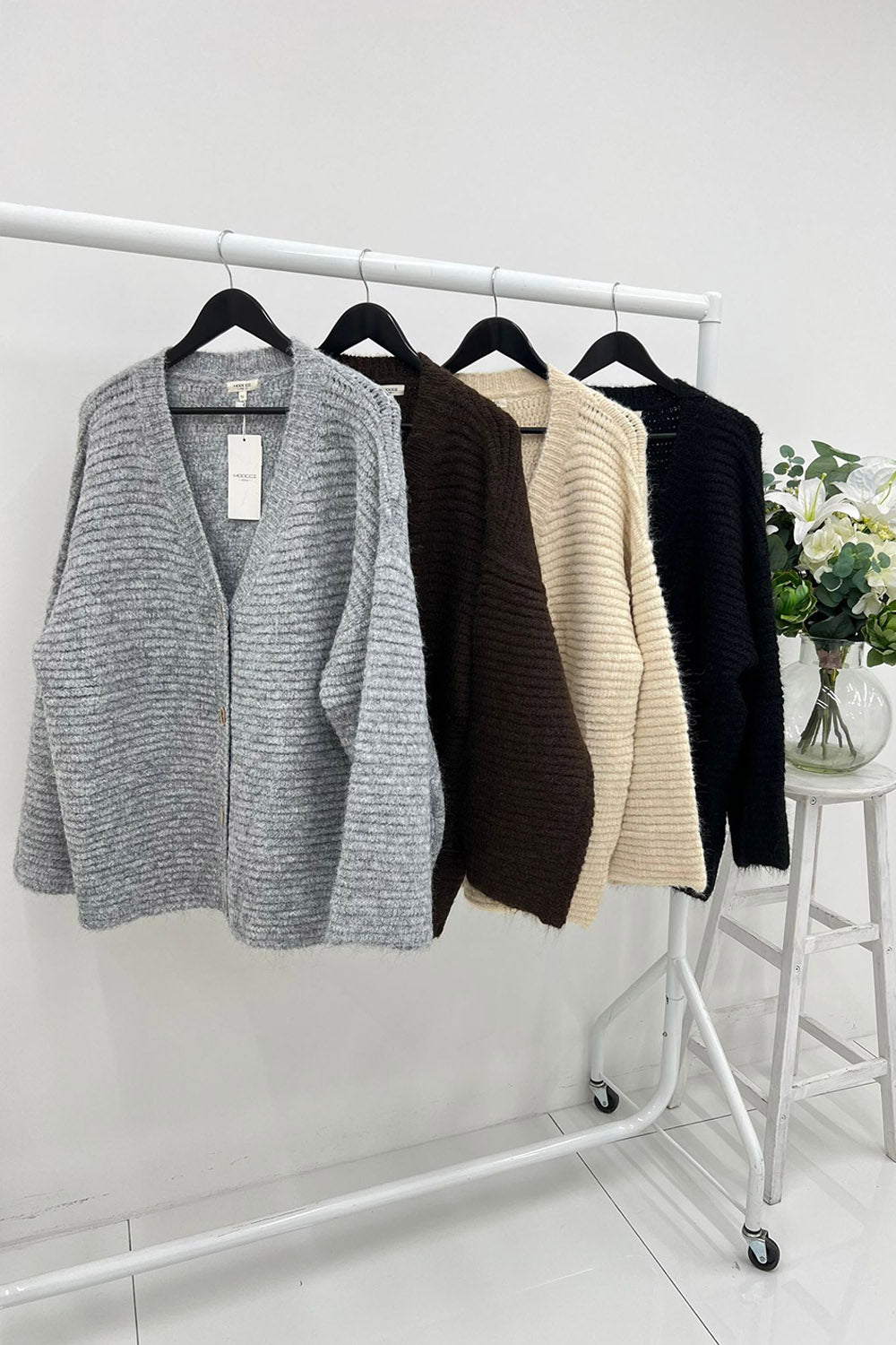 V-neck ,oversized chunky knit cardigan