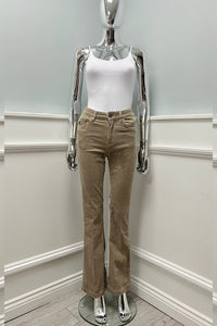 Corduroy Jeans with Retro Charm