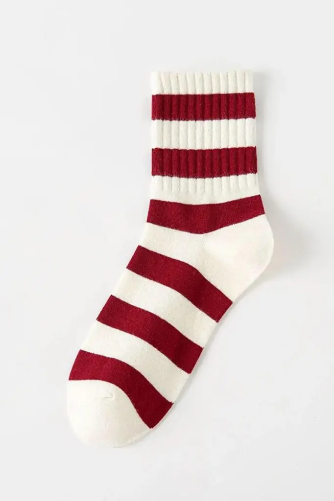 Socks_74757733-e634-436c-be4c-583513b6c89b.webp
