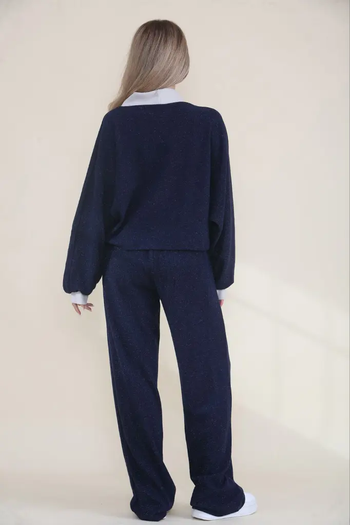 251581 251591--.webp