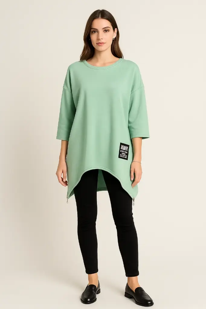Round Neck, Zip Detailed Hem, Two Pocket Oversized Jumper.